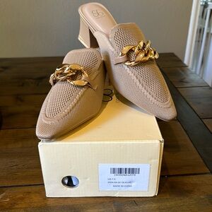 NIB Cozy Island CozyCove pointed mules size 7.5 color: apricot (beige)
